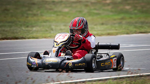 shoot fast action shot go-cart